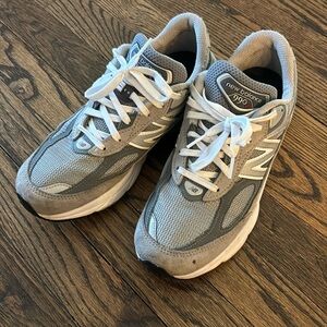 New balance 990 v6 womens size 8.5